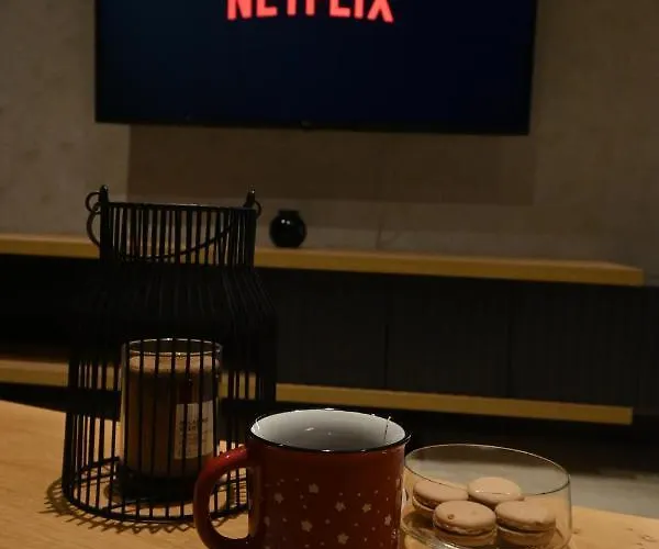 Woodside 58,70 M2 Free Parking 公寓